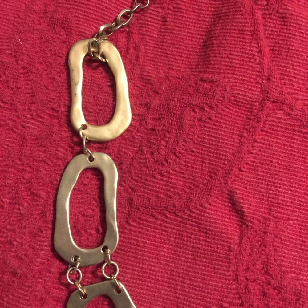 Necklace - Picture 2 of 3